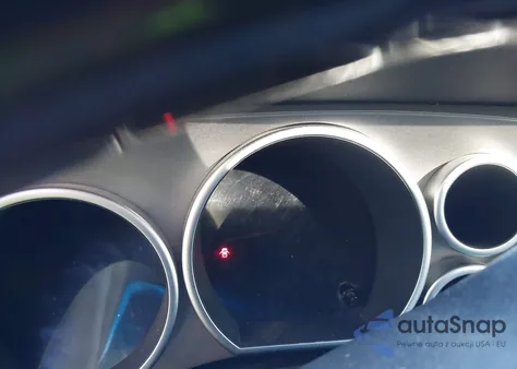 2010 Toyota Sequoia Platinum 5.7L V8 z USA, uszkodzony, nr VIN 5TDDW5G14AS028670